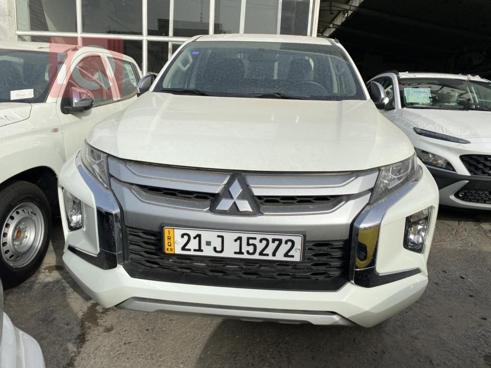 میتسوبیشی L200